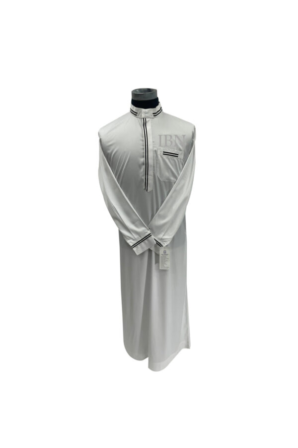 Long Sleeve White Thobe Front Zipper Collar Bottom